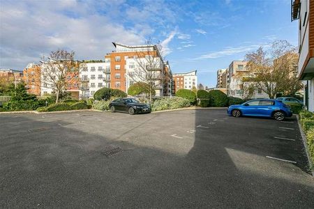 Sopwith Way, Kingston Upon Thames, KT2 - Photo 2