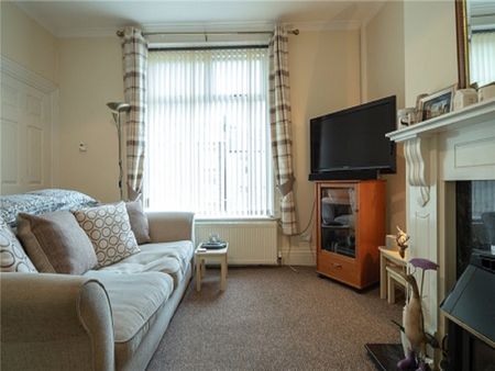 85 Cross Lane, Newsome, Huddersfield, ... - Photo 5