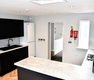 1 bedroom in a house share to rent - Photo 3