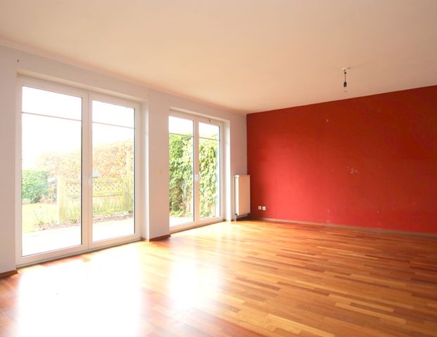 Reihenmittelhaus mit Terrasse und Carportstellplatz in Bad Zwischenahn - Photo 1