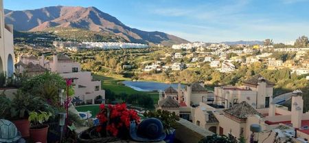 Alquiler de piso en Valle Romano Golf - Photo 2