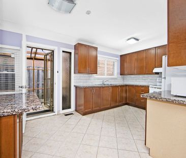 For Lease - 205 Emerson Street, Hamilton, Ontario - Photo 5