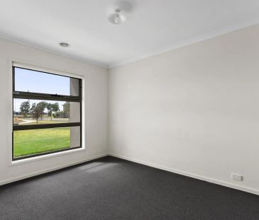 3 Amberfish Walk, Tarneit. - Photo 1