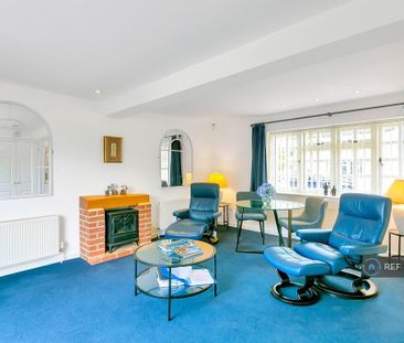 1 bedroom semi-detached house to rent - Photo 5