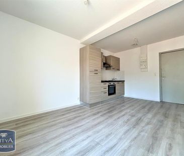 Location Appartement 2 pièces 30m² LIBOURNE 33500 - Photo 2