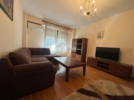 Inchiriere Apartament cu 2 camere Decomandat Bucium cu Loc de Parcare si Boxa - Photo 4