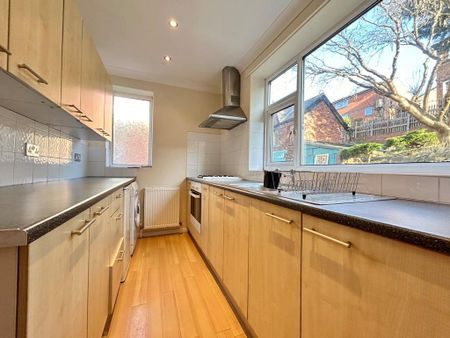 2 bedroom flat to rent - Photo 5