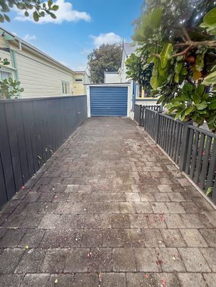 28 Bay Street, Petone - Photo 1