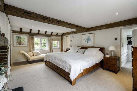 5 bedroom detached house to rent - Photo 2