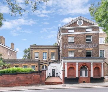 A spacious two bedroom flat in a Victorian conversion with lovely v... - Photo 2