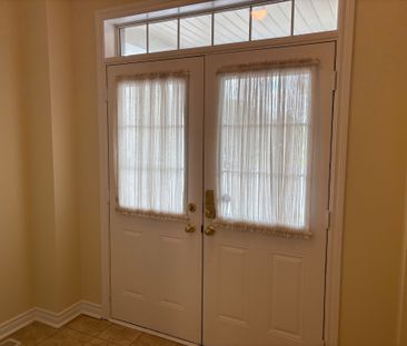 For Lease - 12 Haviland Circle, Brampton, Ontario - Photo 3