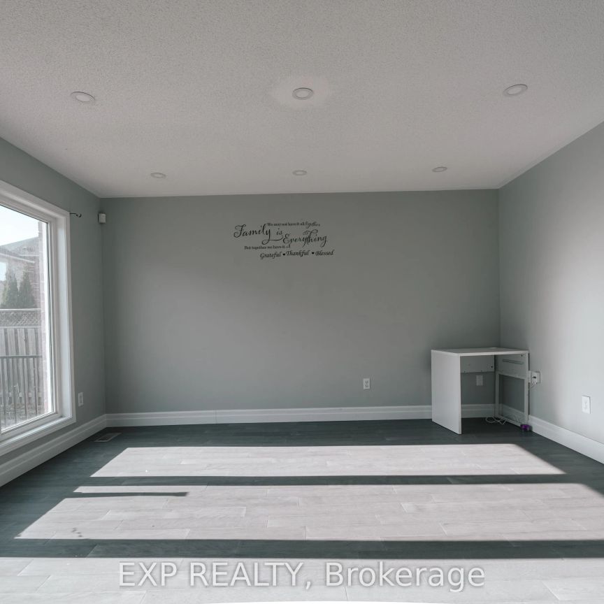 10 Virtues Avenue #Upper - Photo 1