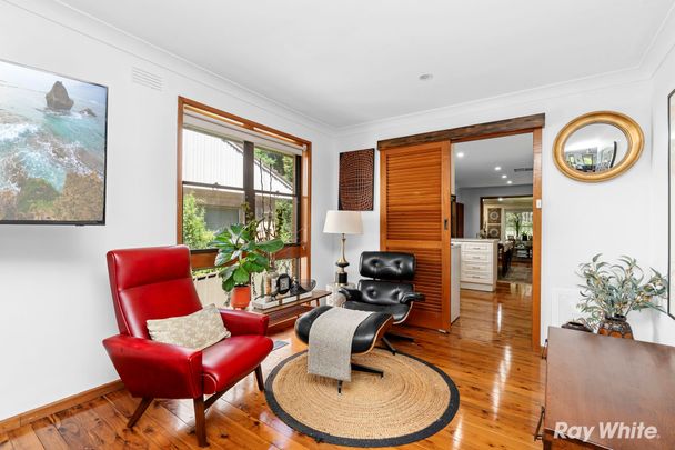 Beautiful and furnished 3-Bedroom Home! - Photo 1