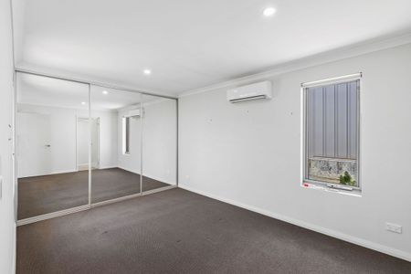 Modern Villa Living with Comfort and Convenience - Photo 5