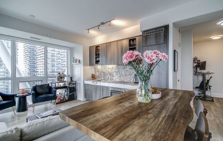 For Lease - 101 Erskine Avenue Unit# 2507, Toronto, Ontario - Photo 5