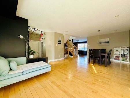 For Lease - 40 Huntcliff Place, Barrhaven, Ontario - Photo 2