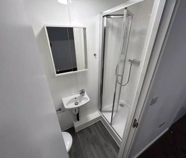 1 bedroom in a house share to rent - Photo 6