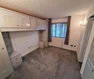 3 bedroom semi-detached house to rent - Photo 4