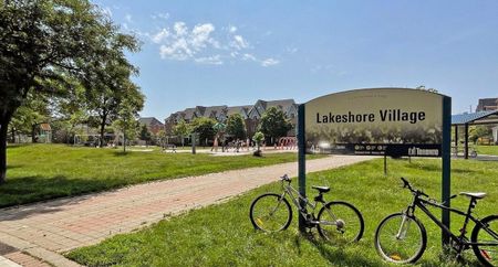 For Lease - 4 Elsinore Path Unit# 601, Toronto, Ontario - Photo 3