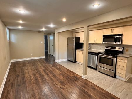 For Lease - 457 Annette Street, Toronto, Ontario - Photo 5