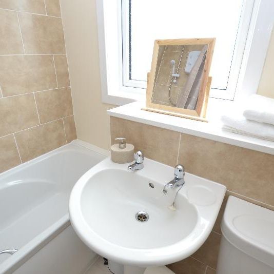 2 bedroom semi-detached house to rent - Photo 1