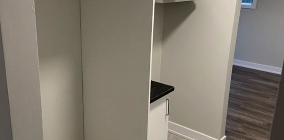 PREMIER MOIS GRATUIT! Appartement 2 Cha - Photo 2