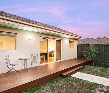 1/2 Delia Street, Oakleigh South VIC 3167 - Apartment For Rent | Do... - Photo 1