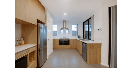 This modern residence is located in the highly sought-after northern suburb of Gwelup - Photo 5