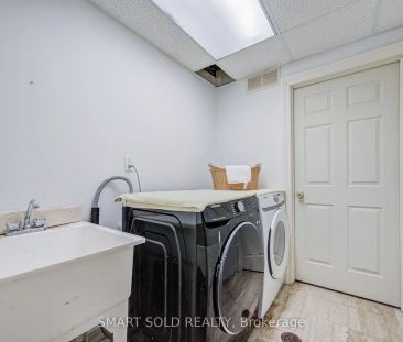 213 Maplehurst Avenue #Lower A - Photo 2