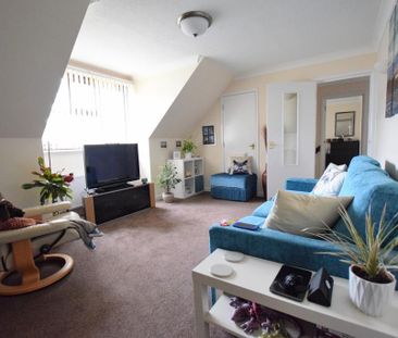 2 bedroom flat to rent - Photo 2