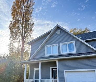 For Lease - 18 Hickory Street, Collingwood, Ontario - Photo 2