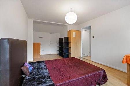 Rockhall Road, Cricklewood, London - Photo 3