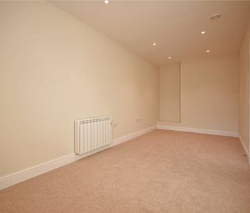 Well Presented 2 bedroom apartment situated in the heart of Ely wit... - Photo 6