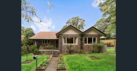 Spacious Family Home - Photo 4