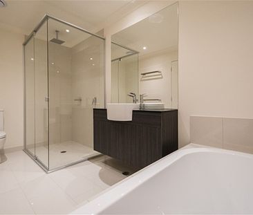 3 Bedroom 2 Bathroom Townhouse Perfect Location Hope Island - Photo 3