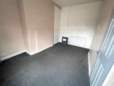 2 Bed Terraced House, Colwyn Road, LS11 - Photo 5