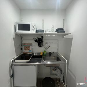Location Appartement 1 pièce 24m² - Photo 2