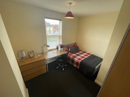 6 bedroom house to rent - Photo 4