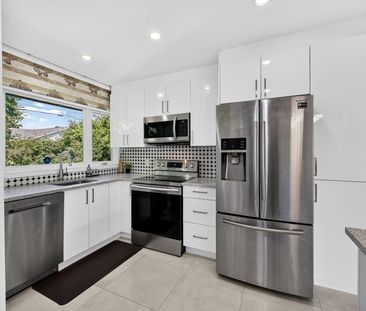 126 Av. Oakridge, Pointe-Claire, QC H9R - Photo 1