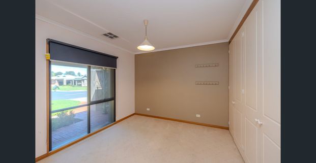 Comfortable Family Living - Photo 1