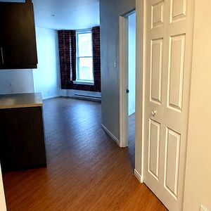 Grand 3½ — 49 Rue King Ouest, App. 203 - Photo 3