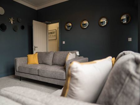 Hough Lane (room 5), Bramley, Leeds - Photo 4