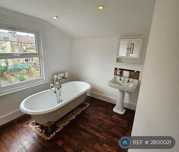 1 bedroom in a house share to rent - Photo 4