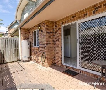 2/13 Yarroon Street, Gladstone Central, QLD 4680 - Photo 5