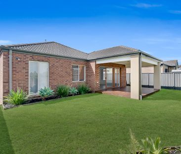 13 Page Close, Pakenham VIC 3810 - House For Rent | Domain - Photo 6