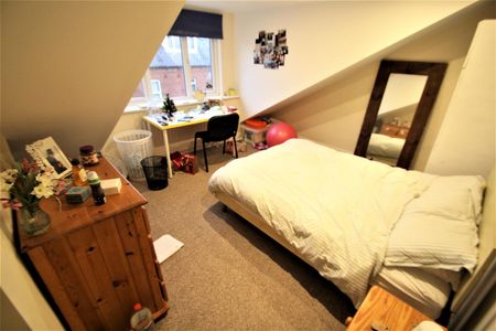 Mayville Place, Hyde Park, LS6 1NE, Leeds - Photo 2