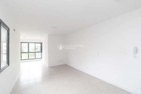 Apartamento com 1 quarto e 40m² para alugar em Rio Branco, Porto Alegre. - Photo 2