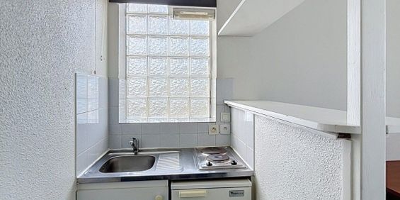 Location Appartement 1 pièce 18m² CLERMONT FERRAND 63000 - Photo 3