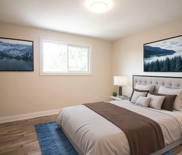 **STUNNING** 3 Bedroom Main Unit in Hamilton!! - Photo 2