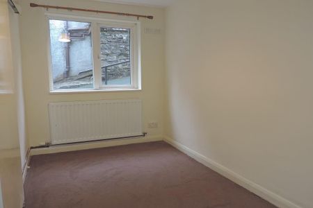 2 bedroom house share to rent - Photo 2